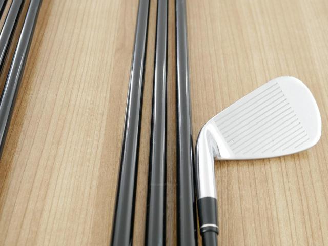 Iron set : Taylormade : ชุดเหล็ก Taylormade Gloire Forged (รุ่นท๊อปสุด Japan Spec.) มีเหล็ก 5-Pw,Aw (7 ชิ้น) ก้านกราไฟต์ Flex R
