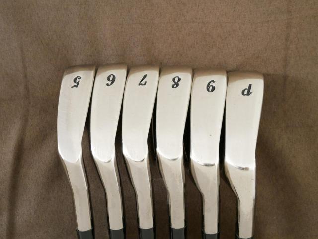 Iron set : Other Brand : ชุดเหล็ก Zodia CM-1 Forged (นุ่มมากๆๆๆๆ) มีเหล็ก 5-Pw (6 ชิ้น) ก้านเหล็ก Shimada NINE Flex S