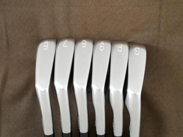 Iron set : Mizuno : ชุดเหล็ก Mizuno Pro M-15 Forged (รุ่นล่าสุด ออกปี 2025 หล่อ นุ่ม ระยะดี) มีเหล็ก 6-Pw,Aw (6 ชิ้น) ก้านกราไฟต์ Fujikura MCI 100 Flex S