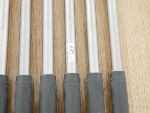 Iron set : Taylormade : ชุดเหล็ก Taylormade P7MC Forged (ซีรี่ย์ท้อปสุด ออกปี 2021) มีเหล็ก 5-Pw (6 ชิ้น) ก้านกราไฟต์ UST Mamiya ATTAS 10 Flex S