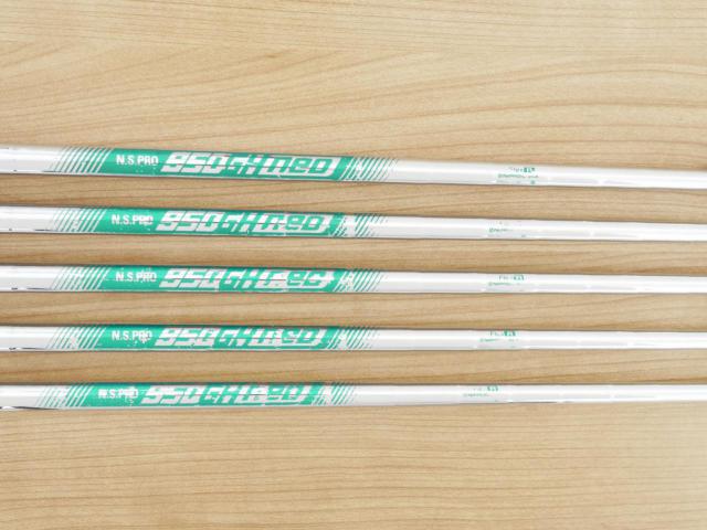 Iron set : Ping : ชุดเหล็ก Ping G700 (ปี 2019 Japan Spec. ใบใหญ่ ง่ายที่สุด ไกลที่สุดของ Ping) มีเหล็ก 8-Pw,Aw,Sw (5 ชิ้น) ก้านเหล็ก NS Pro 950 NEO Flex R