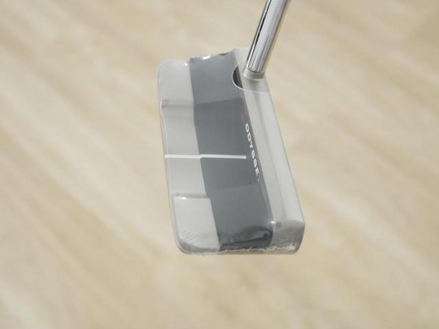 Putter : All : **ของใหม่ ยังไม่แกะพลาสติก** พัตเตอร์ Odyssey Microhinge DW (รุ่นล่าสุด ปี 2025) ยาว 33 นิ้ว
