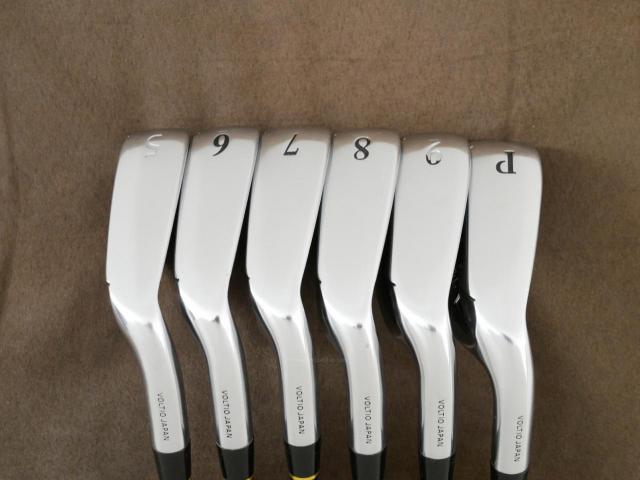Iron set : Katana : ชุดเหล็ก Katana Voltio G (ตีง่าย ไกล) มีเหล็ก 5-Pw (6 ชิ้น) ก้านกราไฟต์ Tour AD VT-5 Flex R