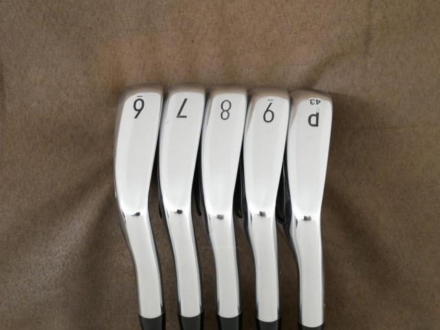 Iron set : Titleist : ชุดเหล็ก Titleist T200 (รุ่นปี 2020) มีเหล็ก 6-Pw (5 ชิ้น) ก้านกราไฟต์ Mitsubishi KUROKAGE 60i Flex R