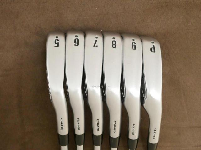 Iron set : Callaway : ชุดเหล็ก Callaway APEX Pro Forged (รุ่นล่าสุด ออกปี 2022) มีเหล็ก 5-Pw (6 ชิ้น) ก้านเหล็ก AMT Tour White S200