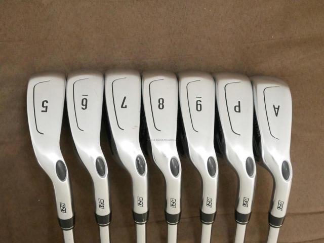 Iron set : Callaway : ชุดเหล็ก Callaway Big Bertha B21 (ออกปี 2021 ตีง่ายที่สุดของ Callaway) มีเหล็ก 5-Pw,Aw (7 ชิ้น) ก้านเหล็ก KBS MAX CT80 Flex R