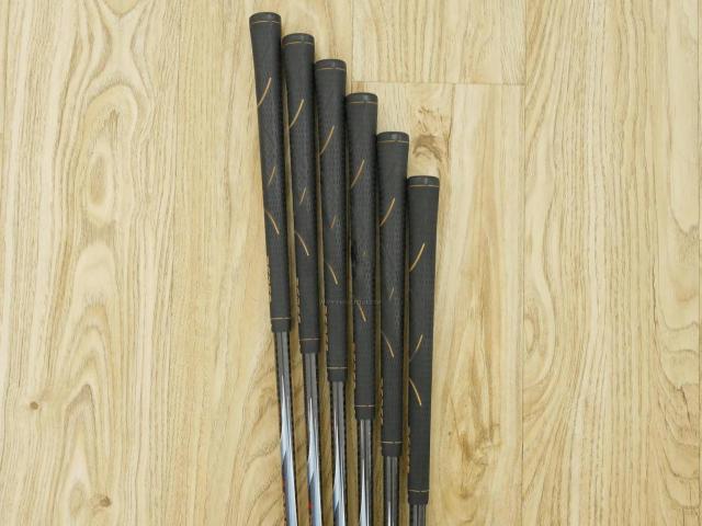 Iron set : Honma : ชุดเหล็ก Honma Beres IS-02 (หน้าเด้ง Forged) มีเหล็ก 6-11 (6 ชิ้น เทียบเท่า 5-Pw) ก้าน ARMRQ 6 (54) Flex R (2 ดาว)
