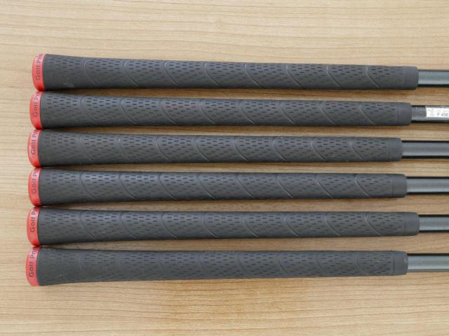 Iron set : Tourstage : ชุดเหล็ก Tourstage VIQ (Forged) มีเหล็ก 7-Pw,Aw,Sw (6 ชิ้น) ก้านกราไฟต์ Flex R