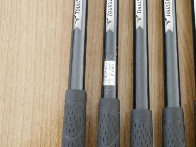 Iron set : Tourstage : ชุดเหล็ก Tourstage VIQ (Forged) มีเหล็ก 7-Pw,Aw,Sw (6 ชิ้น) ก้านกราไฟต์ Flex R