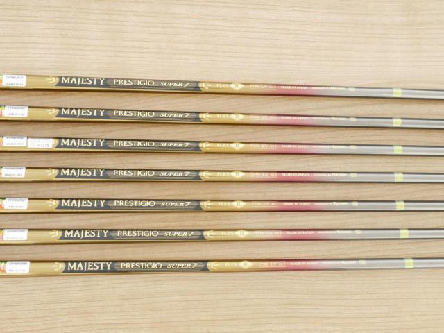 Iron set : Maruman : ชุดเหล็ก Maruman Majesty Prestigio Super 7 (รุ่นท๊อปสุด หน้าเด้ง ตีไกลมาก ของใหม่ 1 แสนบาท) มีเหล็ก 6-10,Pw,Aw (7 ชิ้น) ก้านกราไฟต์ Flex R