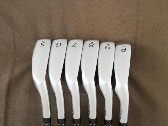 Iron set : PRGR : ชุดเหล็ก PRGR ID (ใบใหญ่ ตีง่าย) มีเหล็ก 5-Pw (6 ชิ้น) ก้านกราไฟต์ M-40 Flex SR