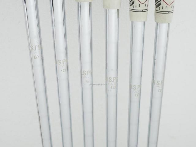 Iron set : Honma : ชุดเหล็ก Honma Bezeal 525 (ออกปี 2016 รุ่นนี้ใบใหญ่ที่สุดของ Honma) มีเหล็ก 6-11 (6 ชิ้น เทียบเท่า 5-Pw) ก้านเหล็ก NS Pro 950 Flex R