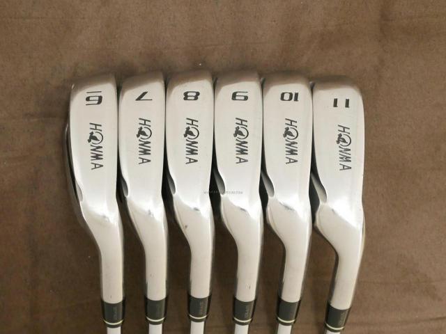 Iron set : Honma : ชุดเหล็ก Honma Bezeal 525 (ออกปี 2016 รุ่นนี้ใบใหญ่ที่สุดของ Honma) มีเหล็ก 6-11 (6 ชิ้น เทียบเท่า 5-Pw) ก้านเหล็ก NS Pro 950 Flex R