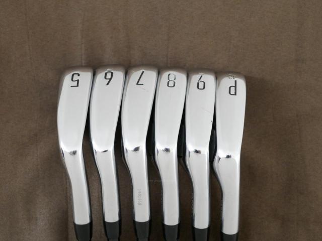 Iron set : Titleist : ชุดเหล็ก Titleist T200 Forged (รุ่นปี 2022 Japan Spec) มีเหล็ก 5-Pw (6 ชิ้น) ก้านกราไฟต์ Fujikura MCI 70 Flex S