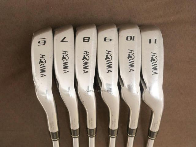 Iron set : Honma : ชุดเหล็ก Honma Bezeal 525 (ออกปี 2016 รุ่นนี้ใบใหญ่ที่สุดของ Honma) มีเหล็ก 6-11 (6 ชิ้น เทียบเท่า 5-Pw) ก้านเหล็ก NS Pro 950 Flex R