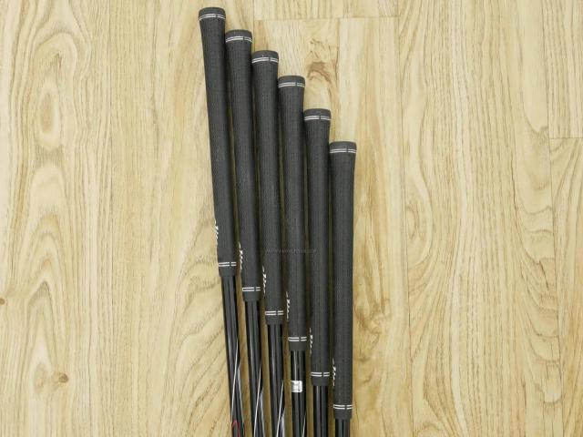 Iron set : Titleist : ชุดเหล็ก Titleist T300 (ปี 2022) มีเหล็ก 5-Pw (6 ชิ้น) ก้านกราไฟต์ Titleist 3D055 60 Flex SR