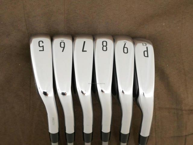 Iron set : Titleist : ชุดเหล็ก Titleist T300 (ปี 2022) มีเหล็ก 5-Pw (6 ชิ้น) ก้านกราไฟต์ Titleist 3D055 60 Flex SR