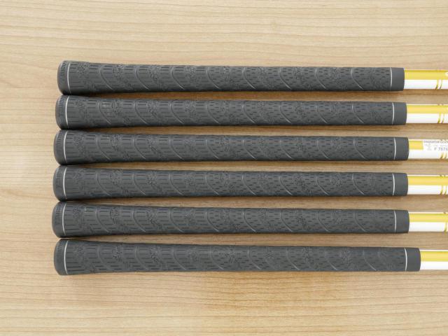 Iron set : Tsuruya : ชุดเหล็ก Tsuruya Onesider SE (ใบใหญ่ หน้าเด้ง) มีเหล็ก 6-Pw,Aw (6 ชิ้น) ก้านกราไฟต์ Flex R