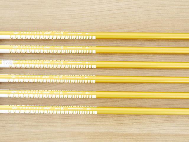 Iron set : Tsuruya : ชุดเหล็ก Tsuruya Onesider SE (ใบใหญ่ หน้าเด้ง) มีเหล็ก 6-Pw,Aw (6 ชิ้น) ก้านกราไฟต์ Flex R