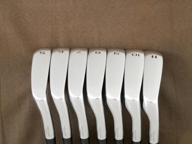 Iron set : Honma : ชุดเหล็ก Honma Tour World TR21X (ออกปี 2021 ตีง่าย ไกล) มีเหล็ก 5-11 (7 ชิ้น) ก้านเหล็ก NS Pro 950 NEO Flex R