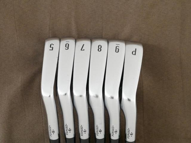 Iron set : Callaway : ชุดเหล็ก Callaway RAZR X Forged มีเหล็ก 5-Pw (6 ชิ้น) ก้านเหล็ก 