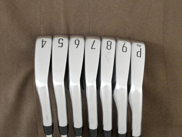 Iron set : Titleist : ชุดเหล็ก Titleist T100 Forged (ออกปี 2023 นุ่ม แน่น คม) มีเหล็ก 4-Pw (7 ชิ้น) ก้านเหล็ก Dynamic Gold S200
