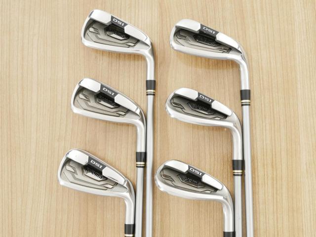 Iron set : Other Brand : ชุดเหล็ก Ryoma DSI (ตีง่ายมาก ไกลมากๆ หายากสุดๆ) มีเหล็ก 7-Pw,Aw,Sw (6 ชิ้น) ก้านตัวท็อป RYOMA BEYOND POWER IRON FLEX ∞