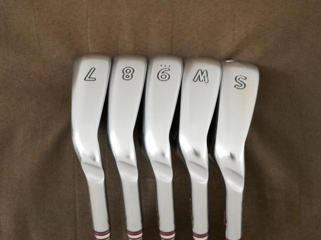 Lady club : All : ชุดเหล็ก Ping G Le2 (ปี 2021 Japan Spec. ใบใหญ่ ตีง่ายมาก) มีเหล็ก 7-Pw,Sw (5 ชิ้น) ก้านกราไฟต์ Ping ULT 240 Flex A (Lady)