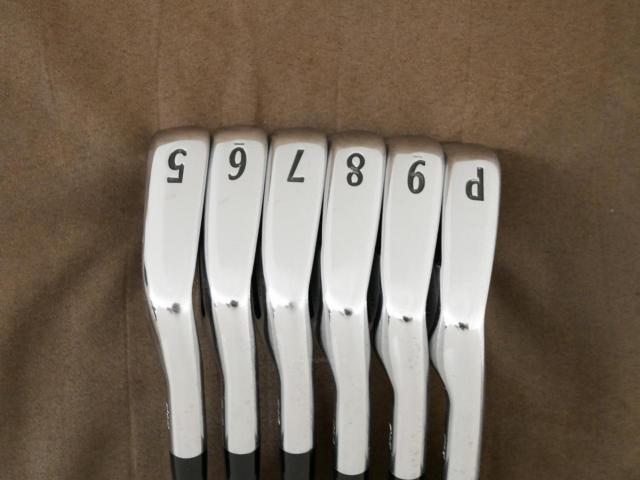 Iron set : Titleist : ชุดเหล็ก Titleist AP2 714 Forged มีเหล็ก 5-Pw (6 ชิ้น) ก้านเหล็ก Dynamic Gold S200