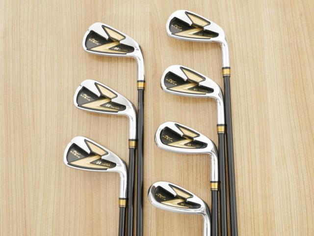 Iron set : Yonex : ชุดเหล็ก Yonex Royal E-Zone (รุ่นท๊อปสุด ก้านดีมาก หน้าเด้ง ตีไกลสุดๆ) มีเหล็ก 6-Pw,Aw,Sw (7 ชิ้น) ก้านกราไฟต์ NANOPREME Flex R