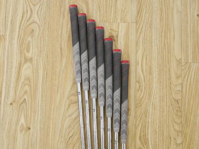 Iron set : Ping : ชุดเหล็ก Ping G700 (ปี 2019 Japan Spec. ใบใหญ่ ง่ายที่สุด ไกลที่สุดของ Ping) มีเหล็ก 5-Pw,Aw (7 ชิ้น) ก้านเหล็ก Dynamic Gold 95 S200