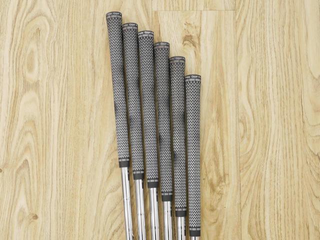 Iron set : Taylormade : ชุดเหล็ก Taylormade P770 Forged (ปี 2018 นุ่ม แน่น) มีเหล็ก 5-Pw (6 ชิ้น) ก้านเหล็ก AMT Black S300