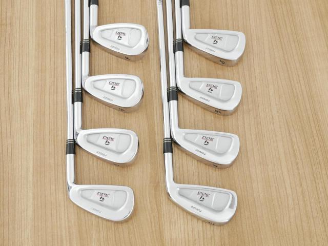 Iron set : Taylormade : ชุดเหล็ก Taylormade 300 Forged (นุ่มมากๆ) มีเหล็ก 3-Pw (8 ชิ้น) ก้านเหล็ก Dynamic Gold S300
