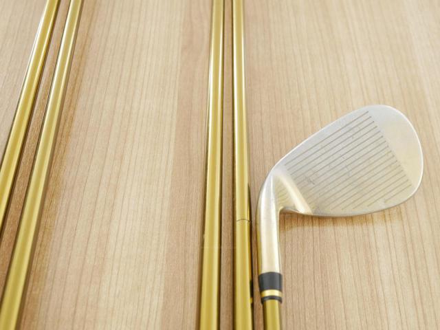 Iron set : Tsuruya : ชุดเหล็ก Tsuruya AXEL Gold Premium II (รุ่นปี 2017 ของใหม่ 6 หมื่นกว่าบาท หน้าเด้งสุดๆ ไกลสุดๆๆ) มีเหล็ก 7-Pw,As (5 ชิ้น) ก้านกราไฟต์ Flex S