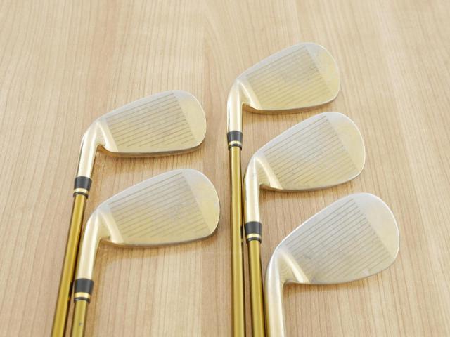 Iron set : Tsuruya : ชุดเหล็ก Tsuruya AXEL Gold Premium II (รุ่นปี 2017 ของใหม่ 6 หมื่นกว่าบาท หน้าเด้งสุดๆ ไกลสุดๆๆ) มีเหล็ก 7-Pw,As (5 ชิ้น) ก้านกราไฟต์ Flex S