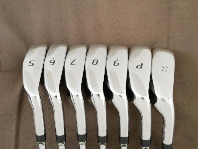 Iron set : Tourstage : ชุดเหล็ก Tourstage VIQ มีเหล็ก 5-Pw,Sw (7 ชิ้น) ก้านเหล็ก Flex S