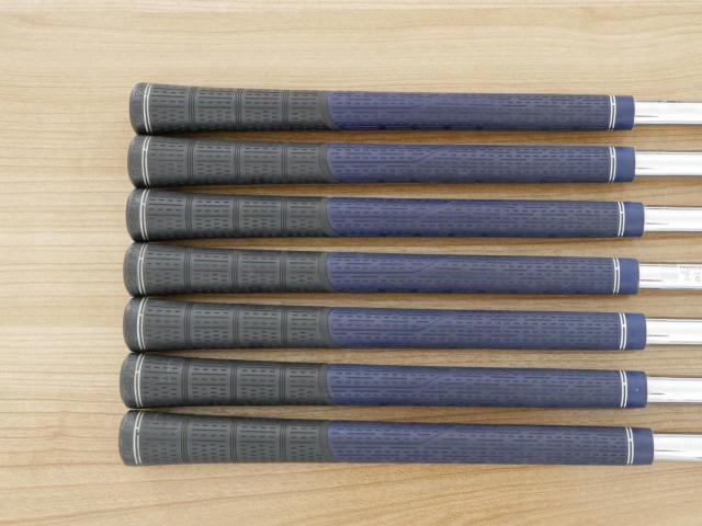 Iron set : Tourstage : ชุดเหล็ก Tourstage VIQ มีเหล็ก 5-Pw,Sw (7 ชิ้น) ก้านเหล็ก Flex S