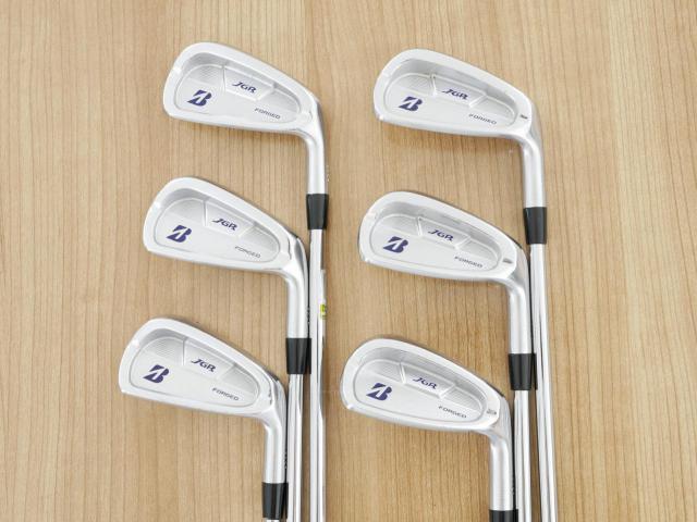 Iron set : Bridgestone : Bridgestone JGR Forged (ออกปี 2017 นุ่ม แน่น) มีเหล็ก 5-PW (6 ชิ้น) ก้านเหล็ก XP95 S200