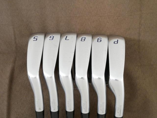 Iron set : Bridgestone : Bridgestone JGR Forged (ออกปี 2017 นุ่ม แน่น) มีเหล็ก 5-PW (6 ชิ้น) ก้านเหล็ก XP95 S200