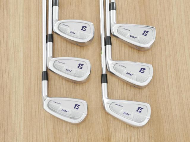 Iron set : Bridgestone : Bridgestone JGR Forged (ออกปี 2017 นุ่ม แน่น) มีเหล็ก 5-PW (6 ชิ้น) ก้านเหล็ก XP95 S200