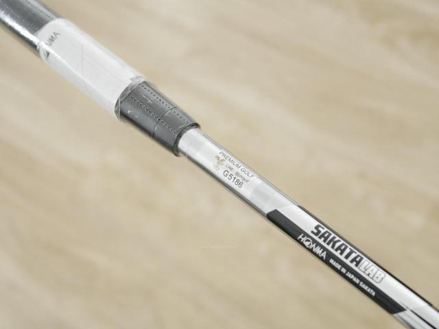 Putter : All : **ของใหม่ ยังไม่แกะพลาสติก** พัตเตอร์ Honma SAKATA LAB SL-002 (รุ่นล่าสุด ปี 2024) ยาว 34 นิ้ว