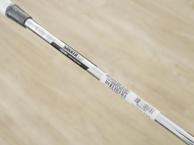 Putter : All : **ของใหม่ ยังไม่แกะพลาสติก** พัตเตอร์ Honma SAKATA LAB SL-002 (รุ่นล่าสุด ปี 2024) ยาว 34 นิ้ว