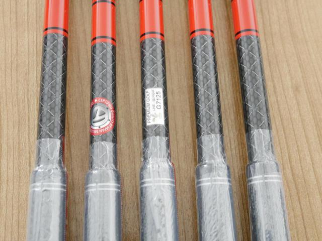 Iron set : Taylormade : **ของใหม่ ยังไม่แกะพลาสติก** ชุดเหล็ก Taylormade Stealth (ออกปี 2022 Japan Spec.) มีเหล็ก 6-Pw (5 ชิ้น) ก้านกราไฟต์ Mitsubishi Tensei TM60 Flex R