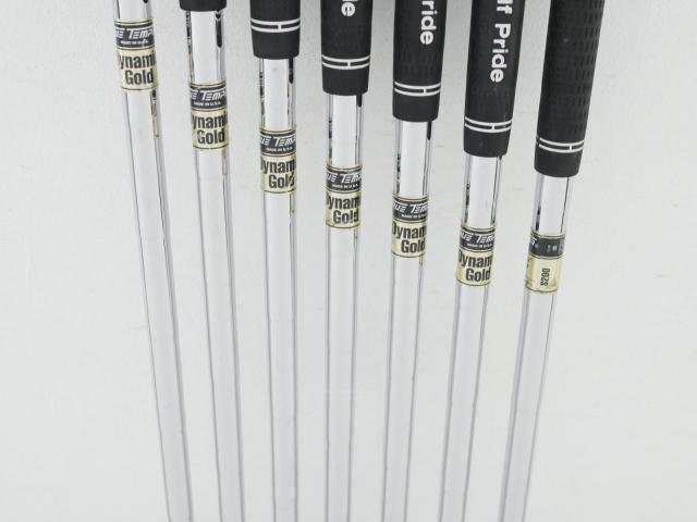 Iron set : Other Brand : ชุดเหล็ก Srixon Z945 Forged (ออกปี 2017) มีเหล็ก 4-Pw (7 ชิ้น) ก้านเหล็ก Dynamic Gold S200