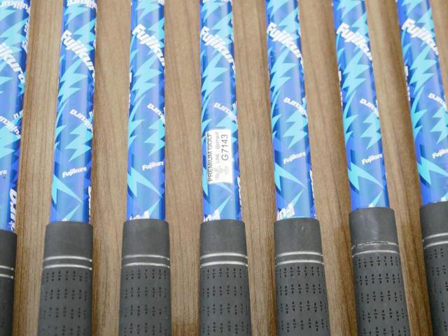 Iron set : Katana : ชุดเหล็ก Katana Sword LX-3000 มีเหล็ก 5-Pw,Aw,Sw (8 ชิ้น) ก้านกราไฟต์ Flex R