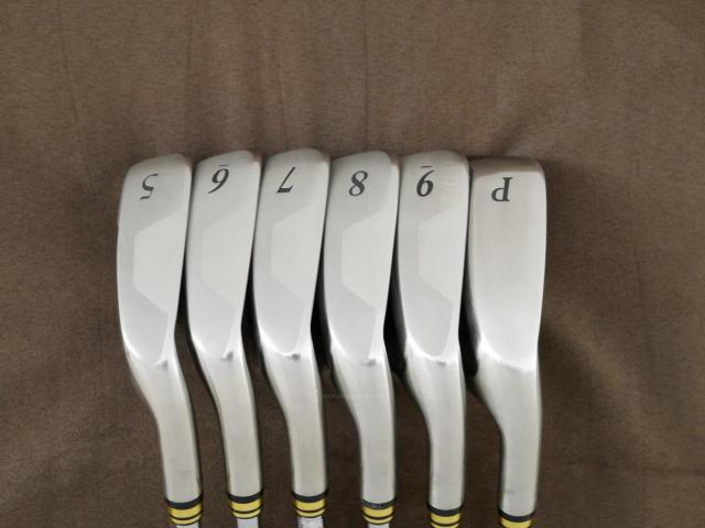 Iron set : XXIO : ชุดเหล็ก XXIO 7 (ตีง่ายมาก ไกล) มีเหล็ก 5-Pw (6 ชิ้น) ก้านเหล็ก NS Pro 920 Flex R