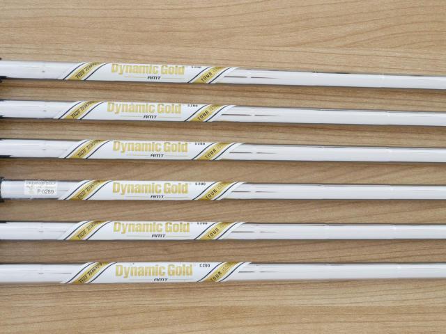 Iron set : Callaway : ชุดเหล็ก Callaway APEX Combo Forged (ปี 2017) มีเหล็ก 5-Pw (6 ชิ้น) ก้านเหล็ก Dynamic Gold AMT Tour Issue S200
