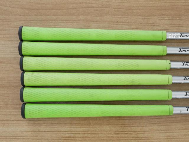 Iron set : Katana : ชุดเหล็กกระเทย Katana Voltio III G Series Hi (ตีง่าย ไกลมาก) มีเหล็ก 7-Pw,Aw,Sw (6 ชิ้น ระยะเทียบเท่า เหล็ก 6-Pw,Sw) ก้าน Tour AD VS-5 Flex R