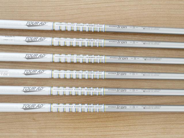 Iron set : Other Brand : ชุดเหล็ก Ryoma DSI (ตีง่ายมาก ไกลมากๆ หายากสุดๆ) มีเหล็ก 5-Pw (6 ชิ้น) ก้านกราไฟต์ Tour AD Flex S