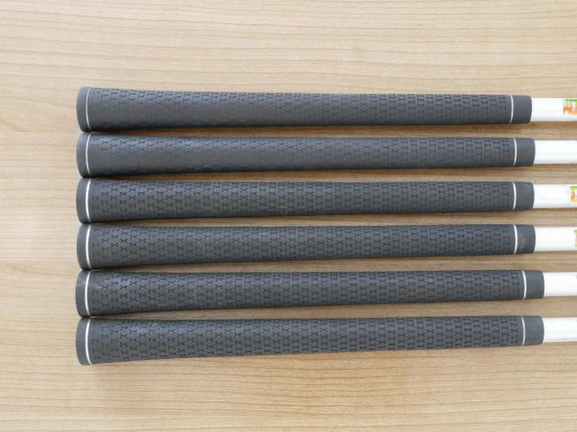 Iron set : Other Brand : ชุดเหล็ก Ryoma DSI (ตีง่ายมาก ไกลมากๆ หายากสุดๆ) มีเหล็ก 5-Pw (6 ชิ้น) ก้านกราไฟต์ Tour AD Flex S
